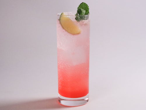 炭酸で割るだけ簡単アレンジ！「ルビー・スパークル」